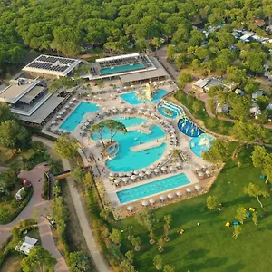 ***** Prázdninový areál Mediterraneo Village Itálie